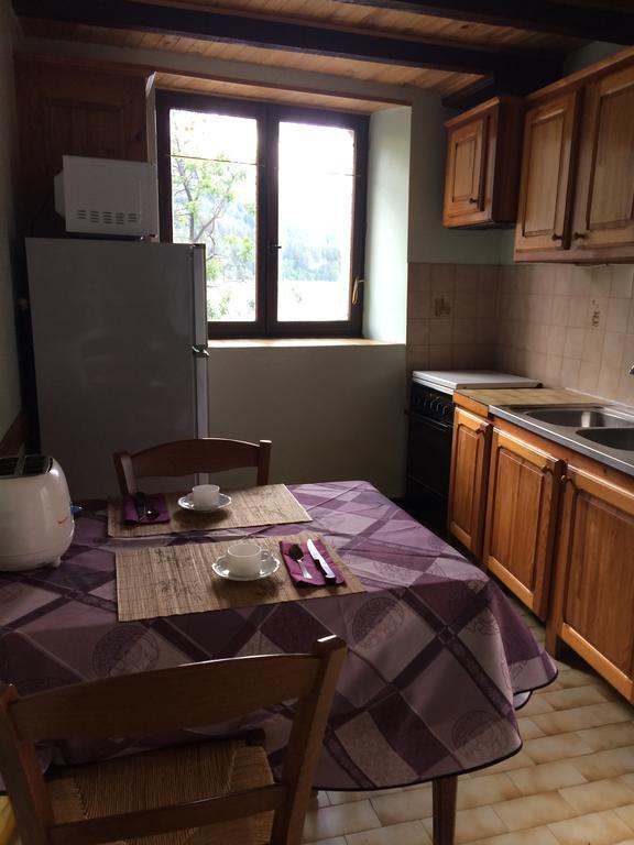 Le Chateau Des Orres Apartment Лез Ор Екстериор снимка